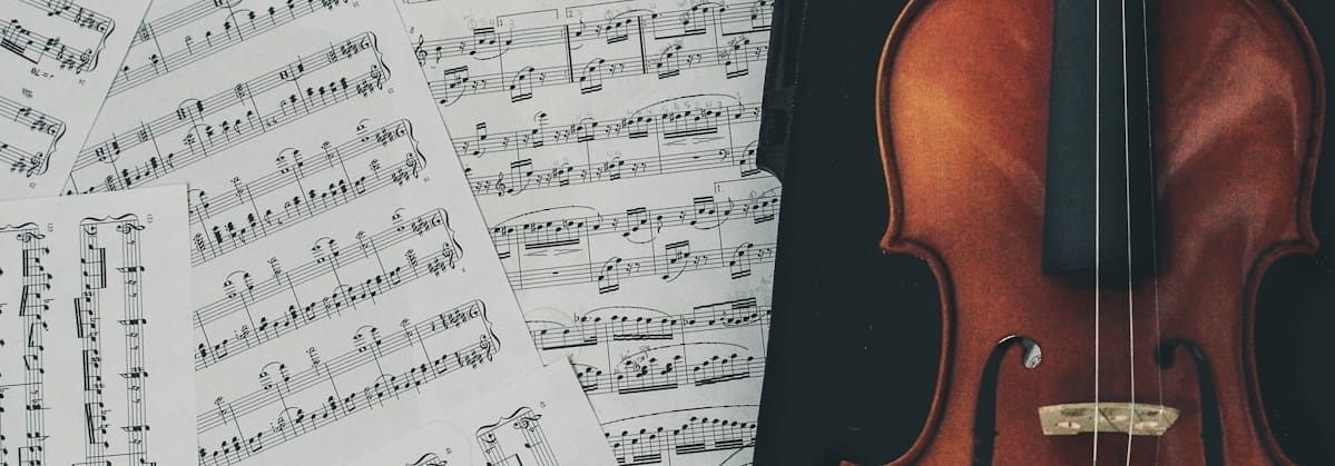 Is there a musical-scale equivalent for story structure? Clustering screenplay arcs to find out.